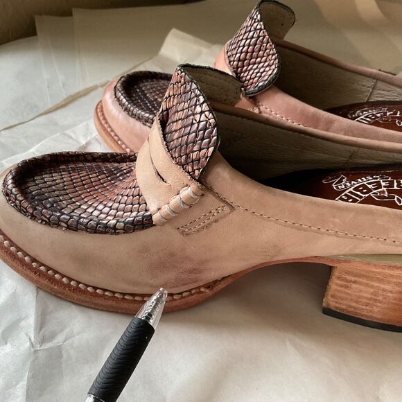 Freebird by Steven Open Back Collins Clog Tan Leather Brn. tan Snake size 6 - Picture 13 of 13